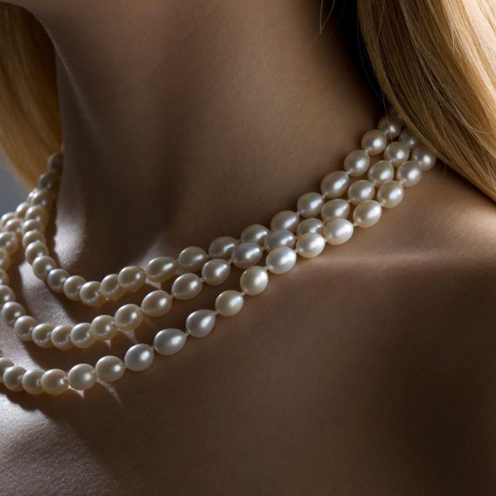 Drei Gründe warum Männer Schmuck schenken sollten