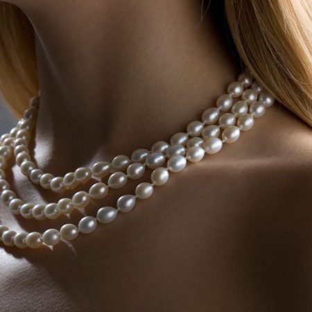 Drei Gründe warum Männer Schmuck schenken sollten