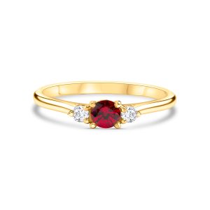 Zarter Gelbgoldring Rubin & Brillanten – “Engagement Ring”