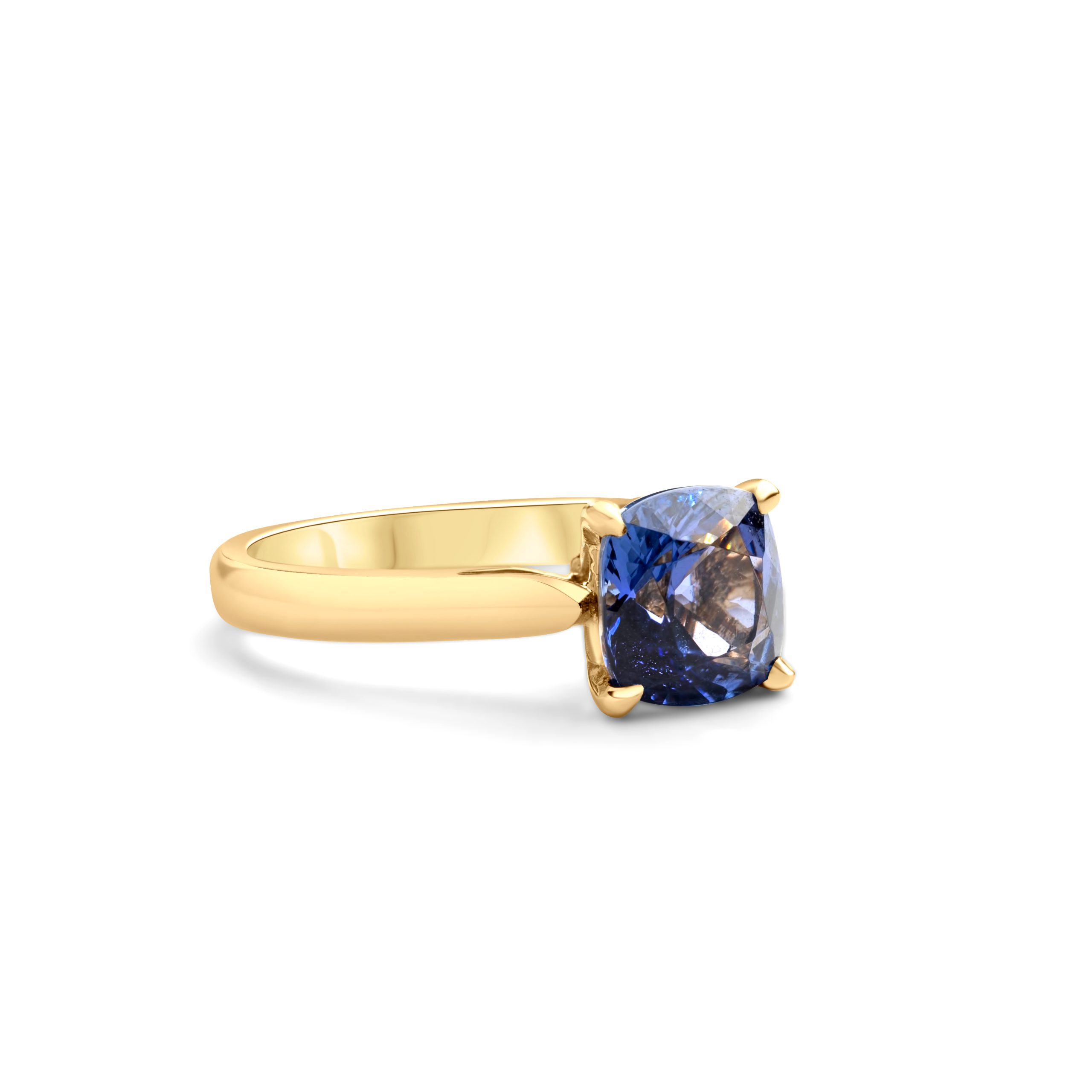 Ring Gelbgold Tansanit Kissenschliff blau