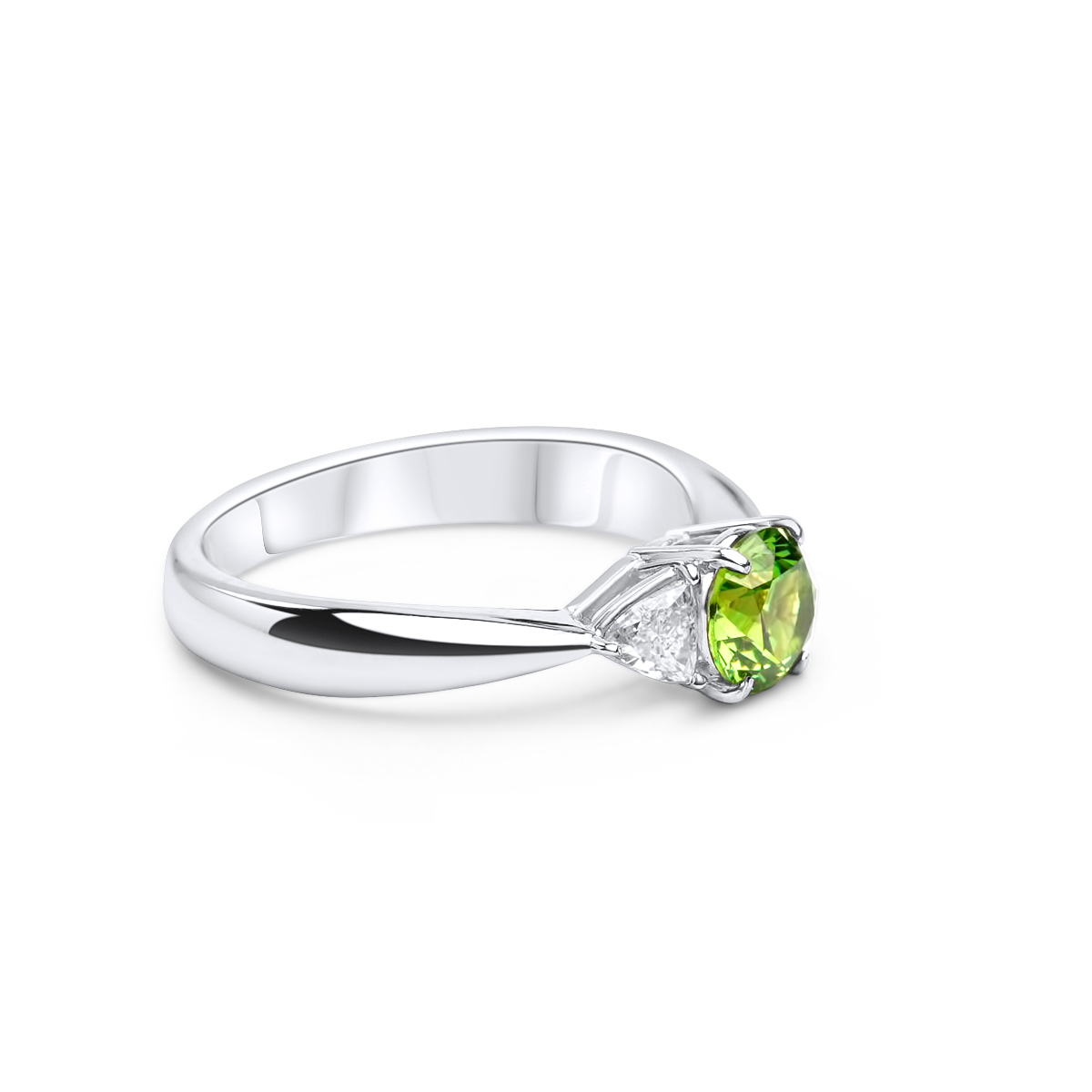 Platinring mit grünem Demantoid und funkelnden Diamanten – edle Handarbeit aus Wien - sicher online kaufen - La Pantera Edelsteine