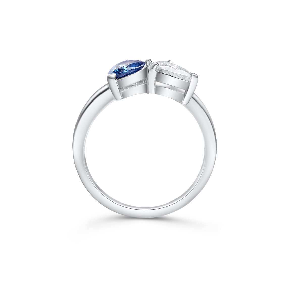 Platinring mit Tropfen-Diamant & Dreieck-Saphir – sicher in Wien oder online kaufen – La Pantera Edelsteine
