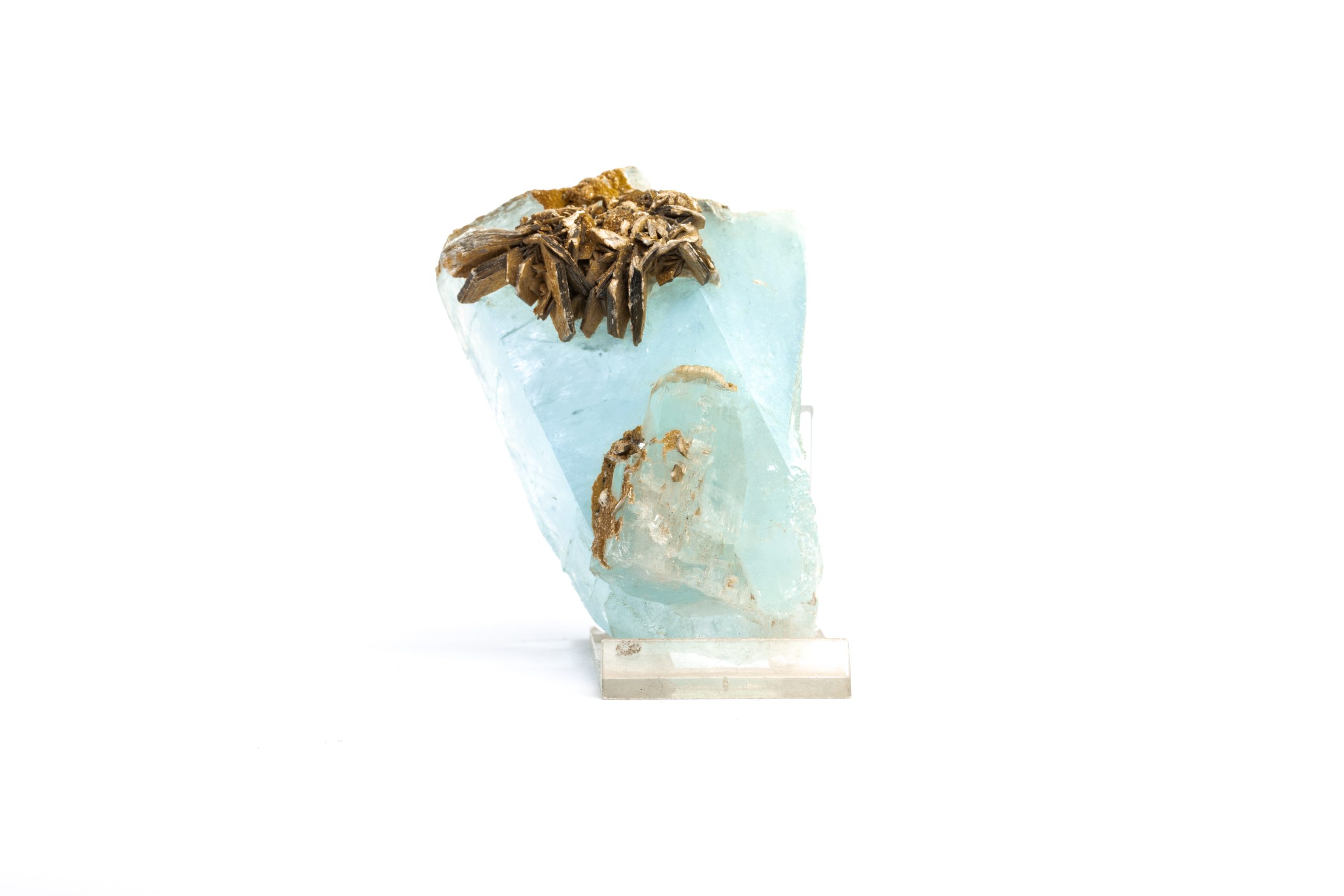 Aquamarin Kristall mit Muskovit