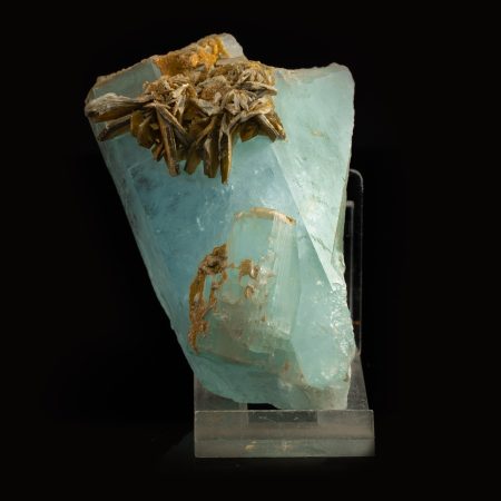 Aquamarin Kristall mit Muskovit