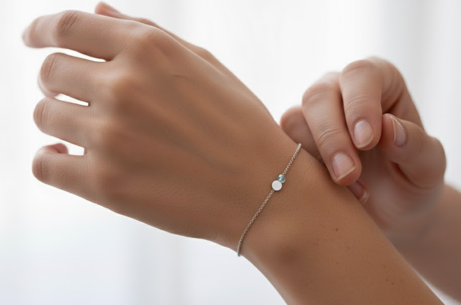 Sie betrachten gerade Personalisierte Geburtsstein-Armbänder aus 14kt Gold