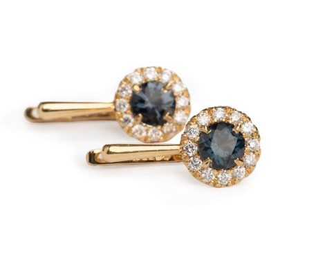 Gold-Ohrschmuck mit blauem Spinell und Diamanten