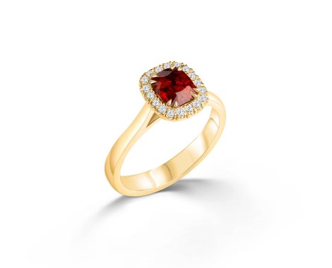 18kt Gelbgoldring mit Spinell und roten Brillanten
